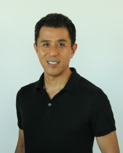 ueno_Profile_black